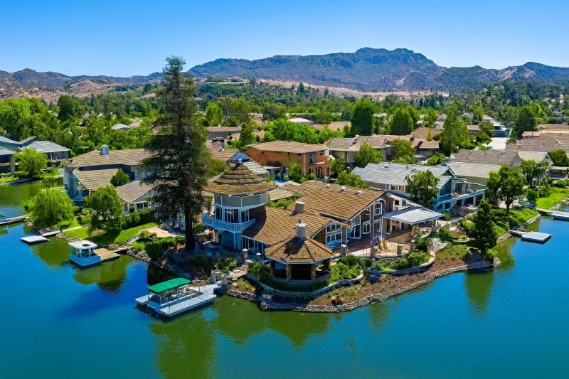 Vacation Home Construction